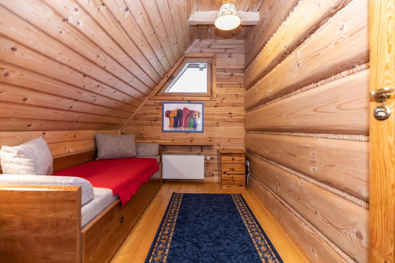 Bed & Breakfast Koisowka *